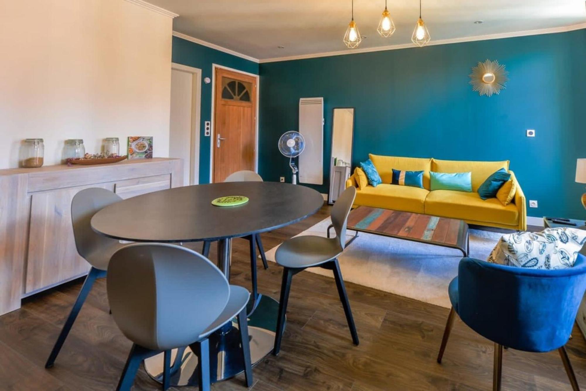 3-Star Rated Apartment In The Heart Of The Old Town With A View Άννεσι Εξωτερικό φωτογραφία